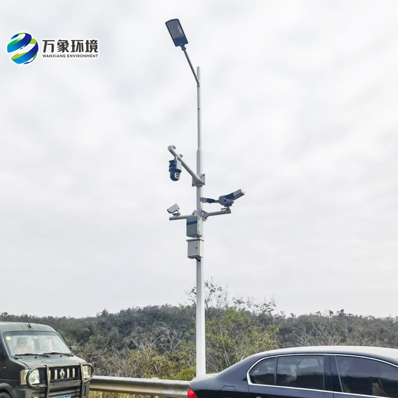 ??團霧預警監(jiān)測系統(tǒng)是一款高速公路能見度監(jiān)測儀器